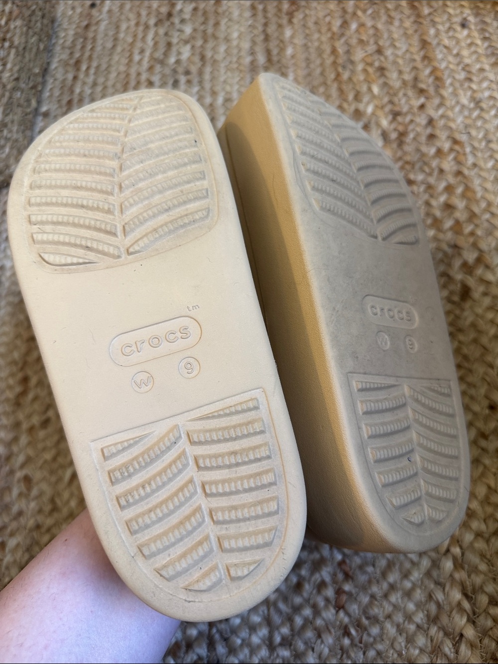 Crocs Womens W9 Tan Beige Platform Dylan Clogs - Picture 7 of 7
